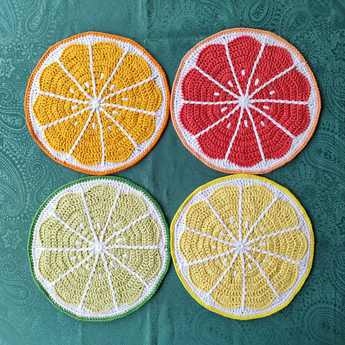 Citrus fruit place mats