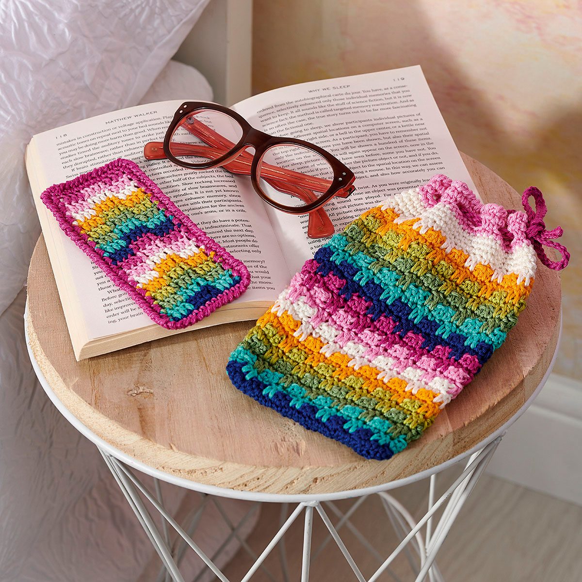 Bargello crochet bookmark and glasses case