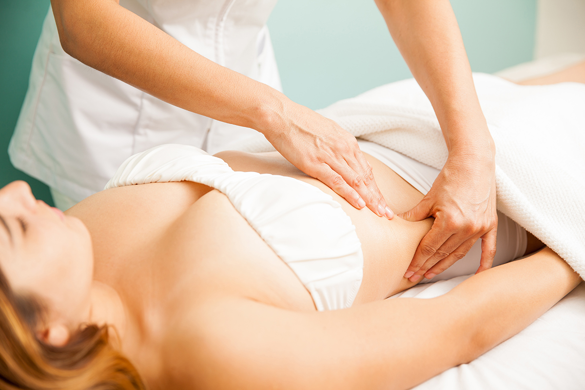 A women receiving a lymphatic massage