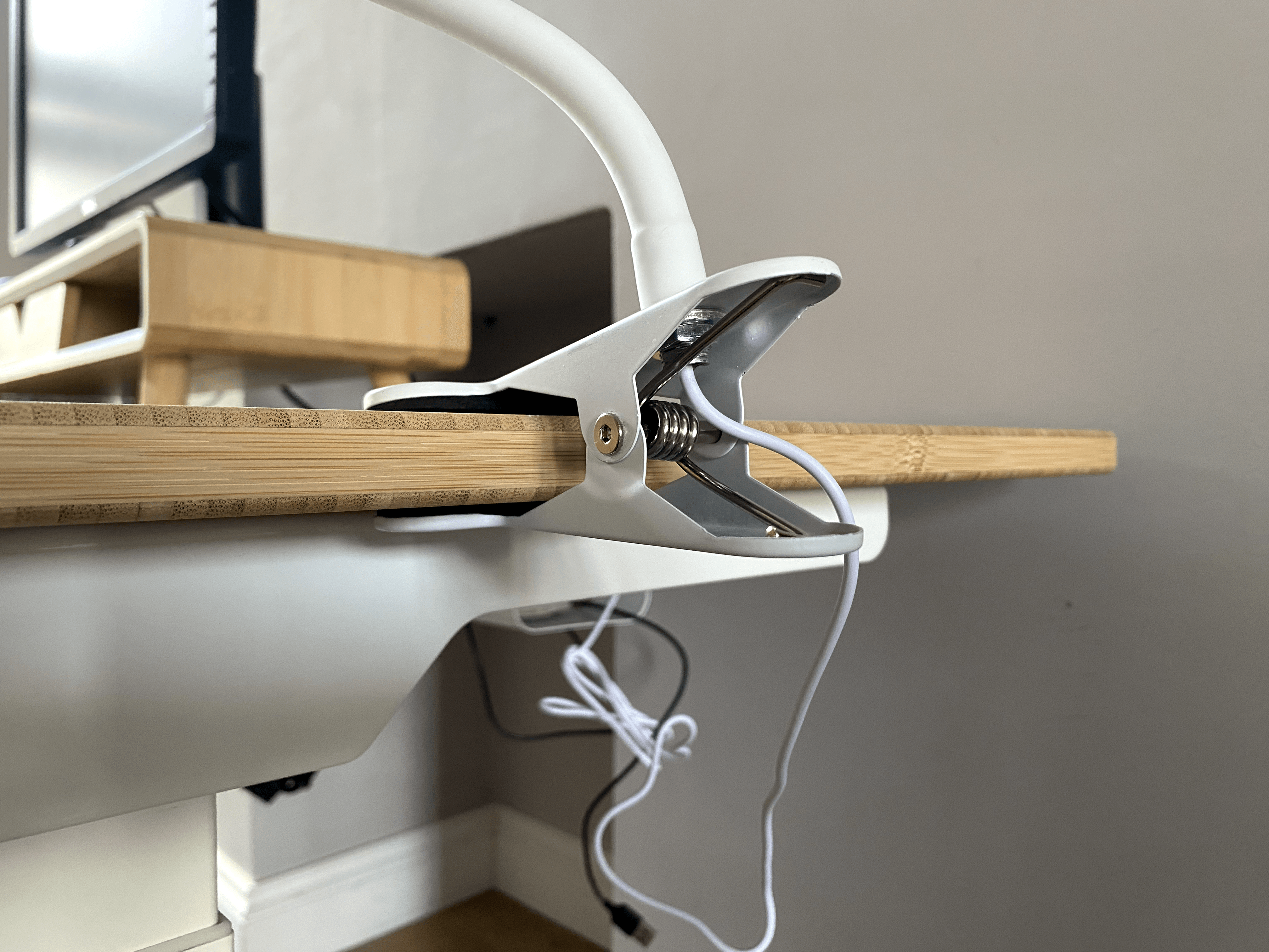 Native Lighting Slim Flex Lamp XL clamp