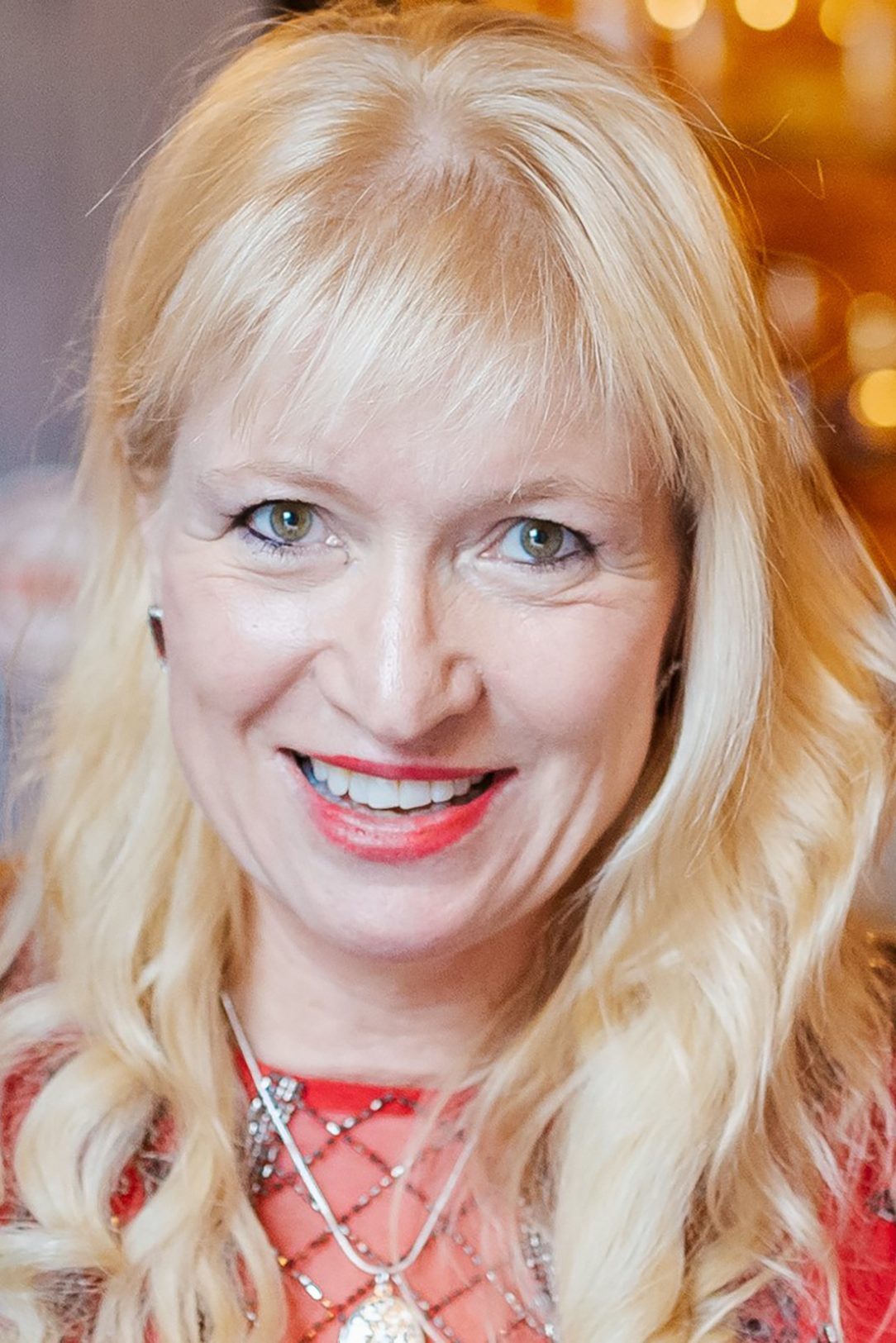 Dr Deborah Lee